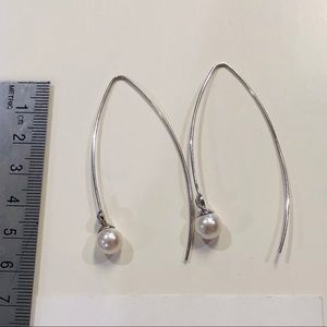 Henri bendel luxe Pearl drop earrings